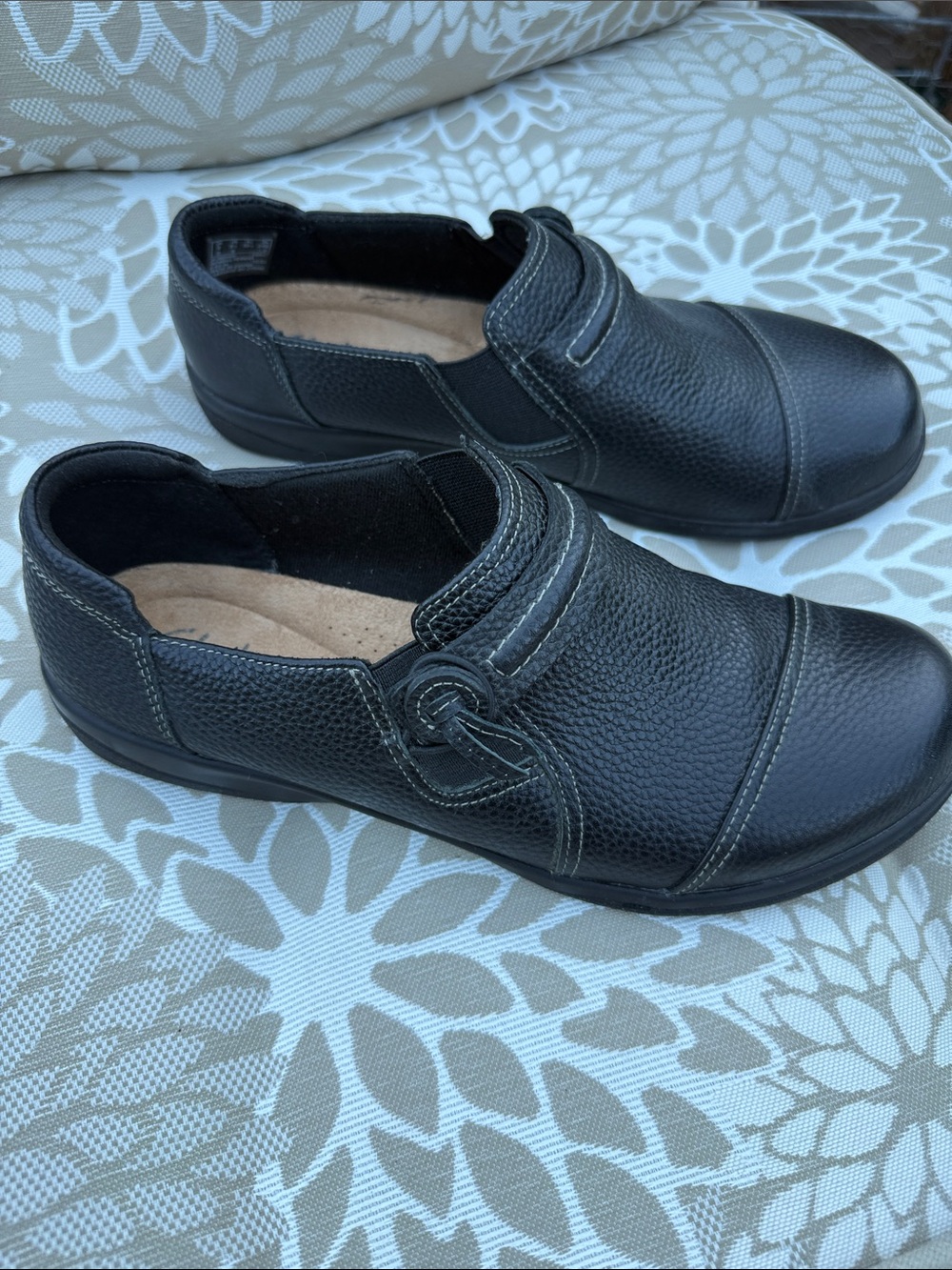 Women’s Clark’s Black Slip-On Casual Loafers with Decorative Stitching